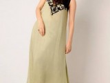 Yasmin Zaman dresses pics