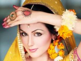 Makeup on mehndi